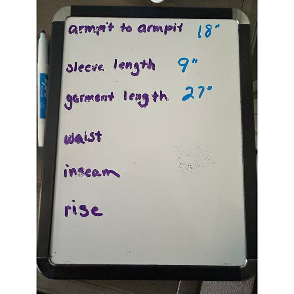 NWT Port & Company Youth Size Black T Shirt I'm The Youngest Elf....  Size Small - Picture 5 of 5